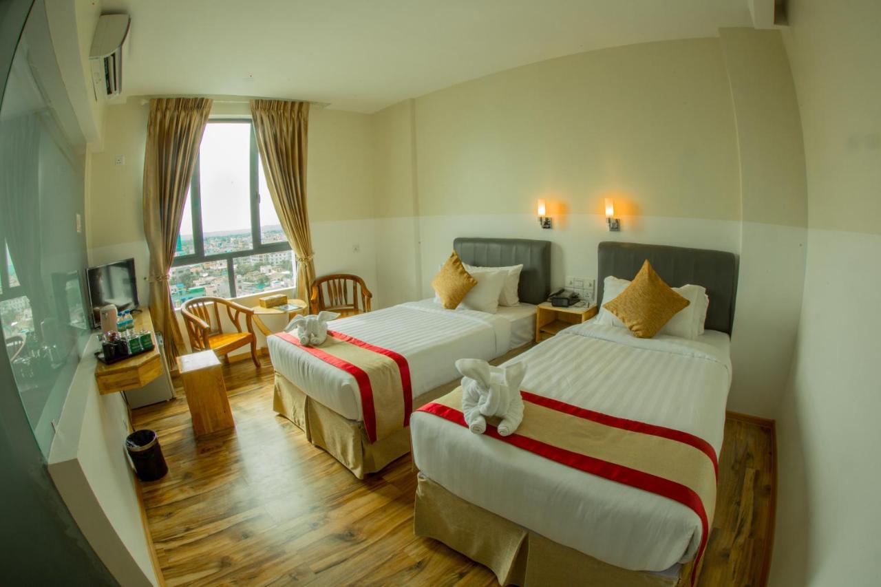 Gold Leaf Hotel Mandalay Exterior foto