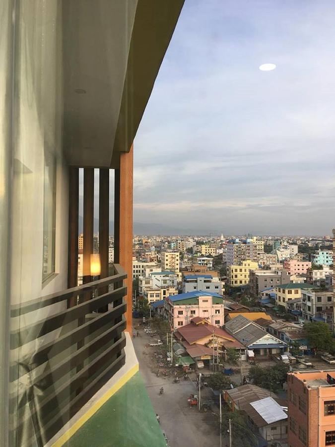 Gold Leaf Hotel Mandalay Exterior foto
